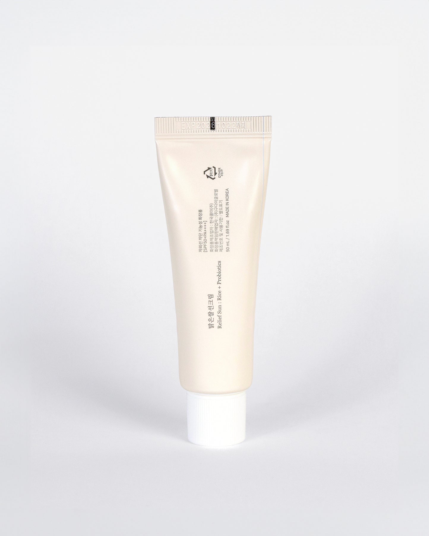 Beauty of Joseon Relief Sun: Rice + Probiotics – Textura ligera y cremosa que se absorbe rápidamente sin dejar residuo blanco ni sensación pegajosa.
